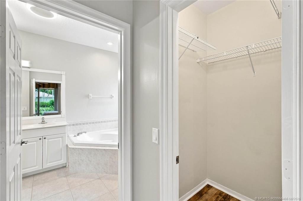 3694 NW Pin Oak Drive, Jensen Beach, FL 34957 Photo