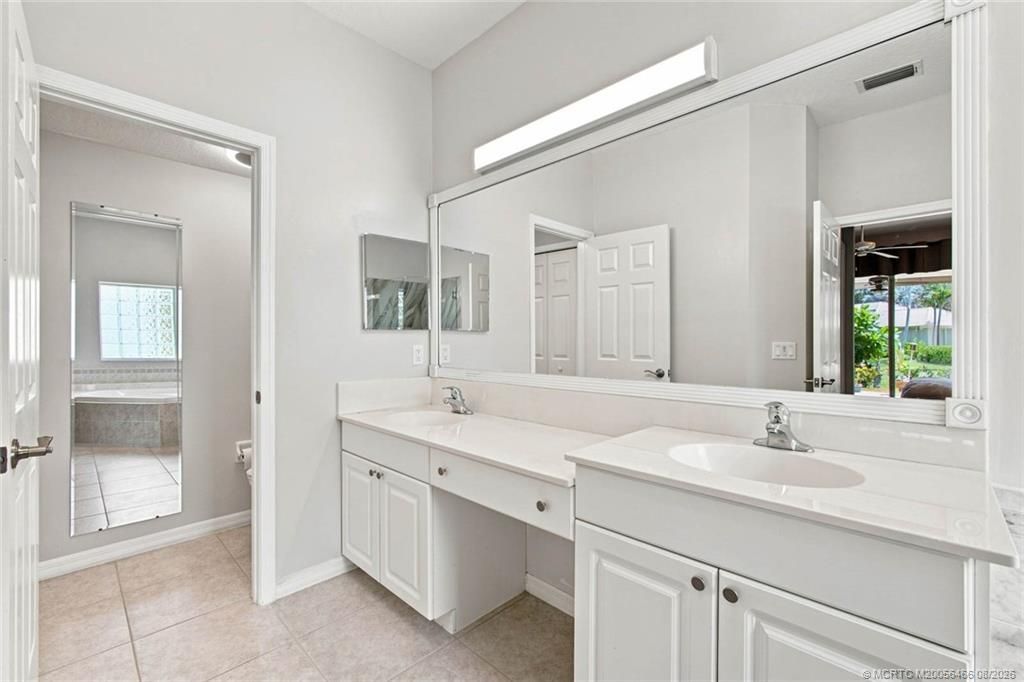 3694 NW Pin Oak Drive, Jensen Beach, FL 34957 Photo