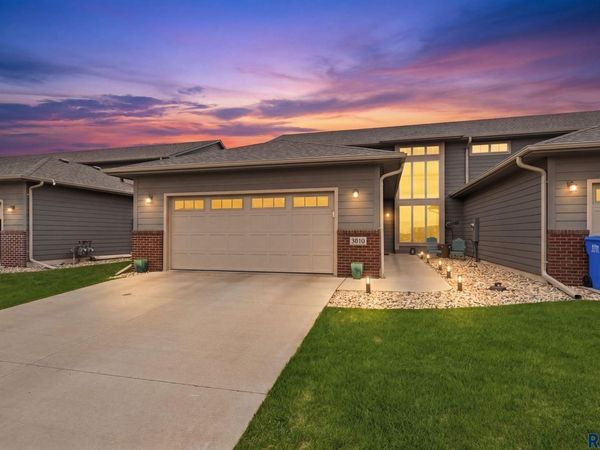 3810 E Bison Trl, Sioux Falls, SD 57108