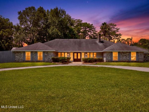 1217 Fifth Avenue, Picayune, MS 39466