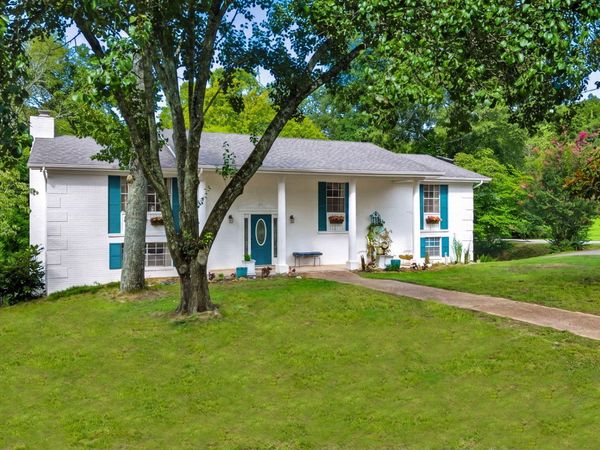 4825 Montcrest Drive , Chattanooga, TN 37416