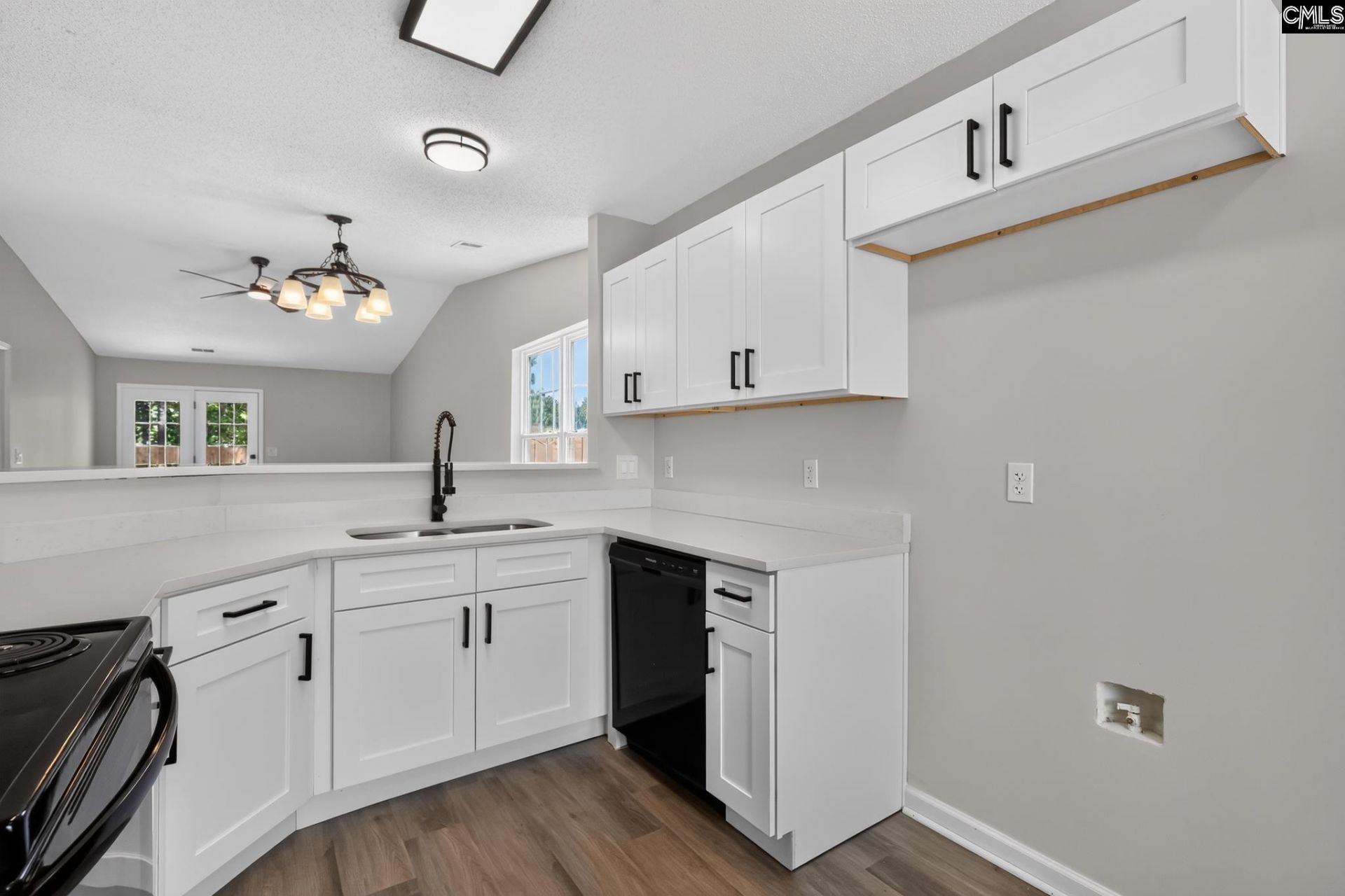 107 Linville Court  Photo 6