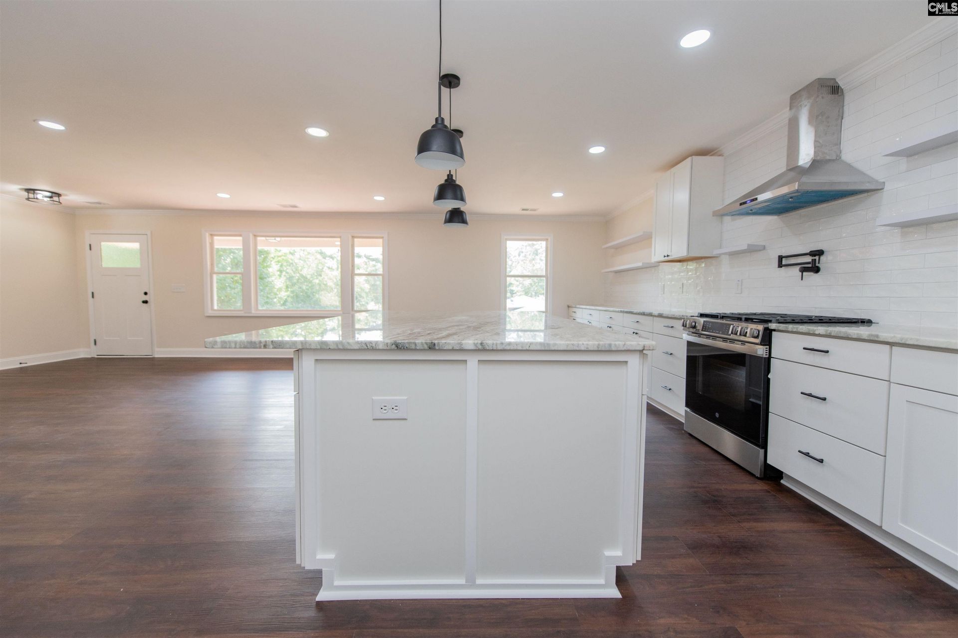 405 Grenadier Drive  Photo 22