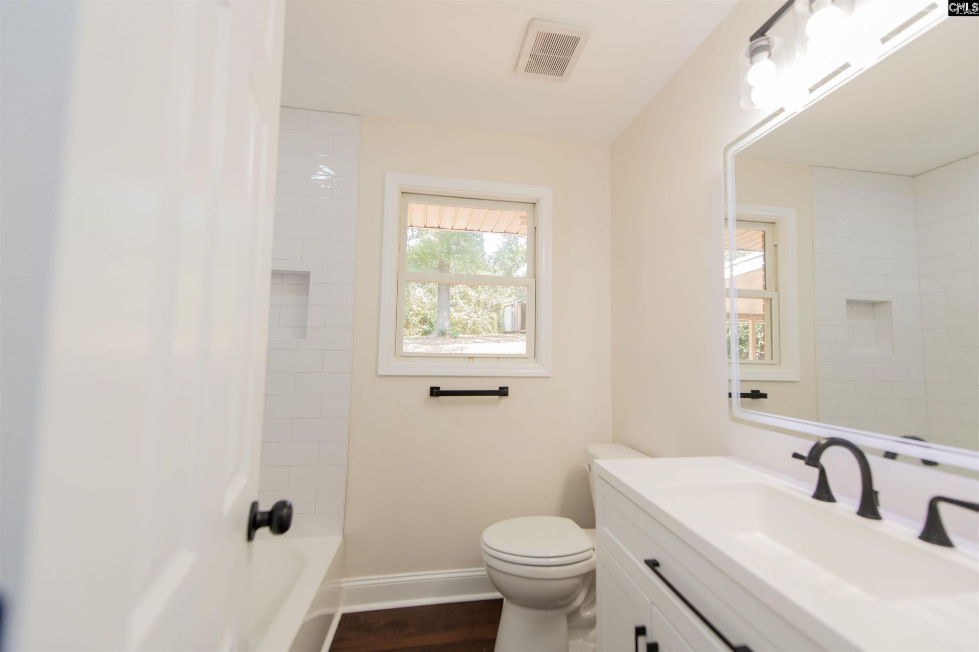 405 Grenadier Drive  Photo 30