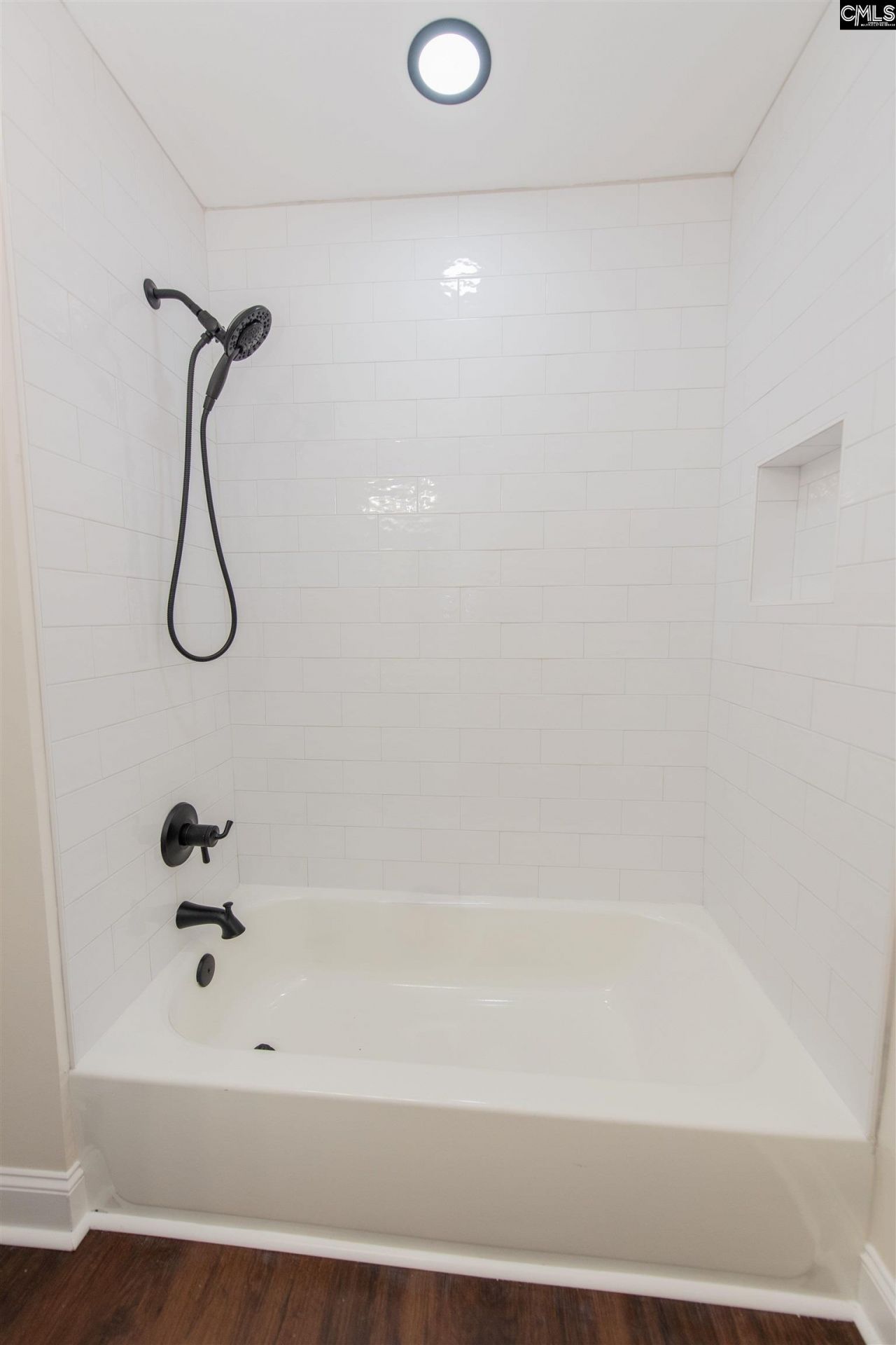 405 Grenadier Drive  Photo 31