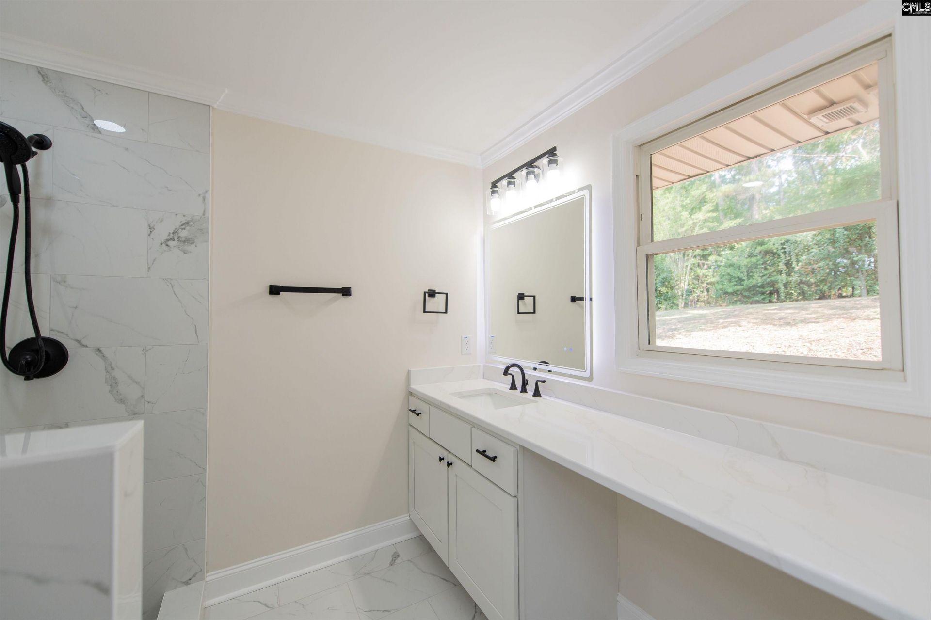 405 Grenadier Drive  Photo 40