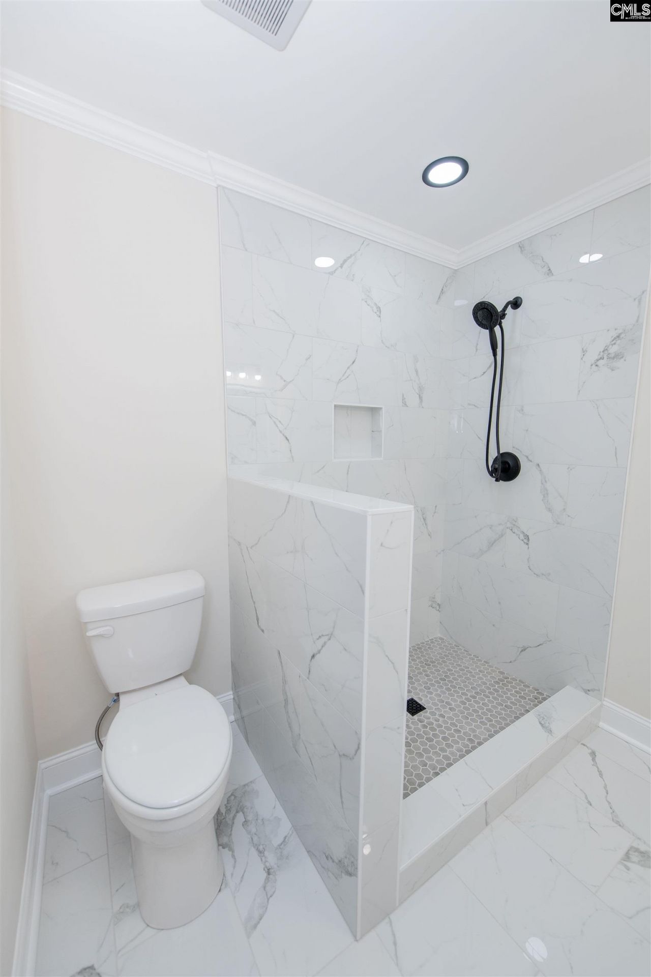 405 Grenadier Drive  Photo 44