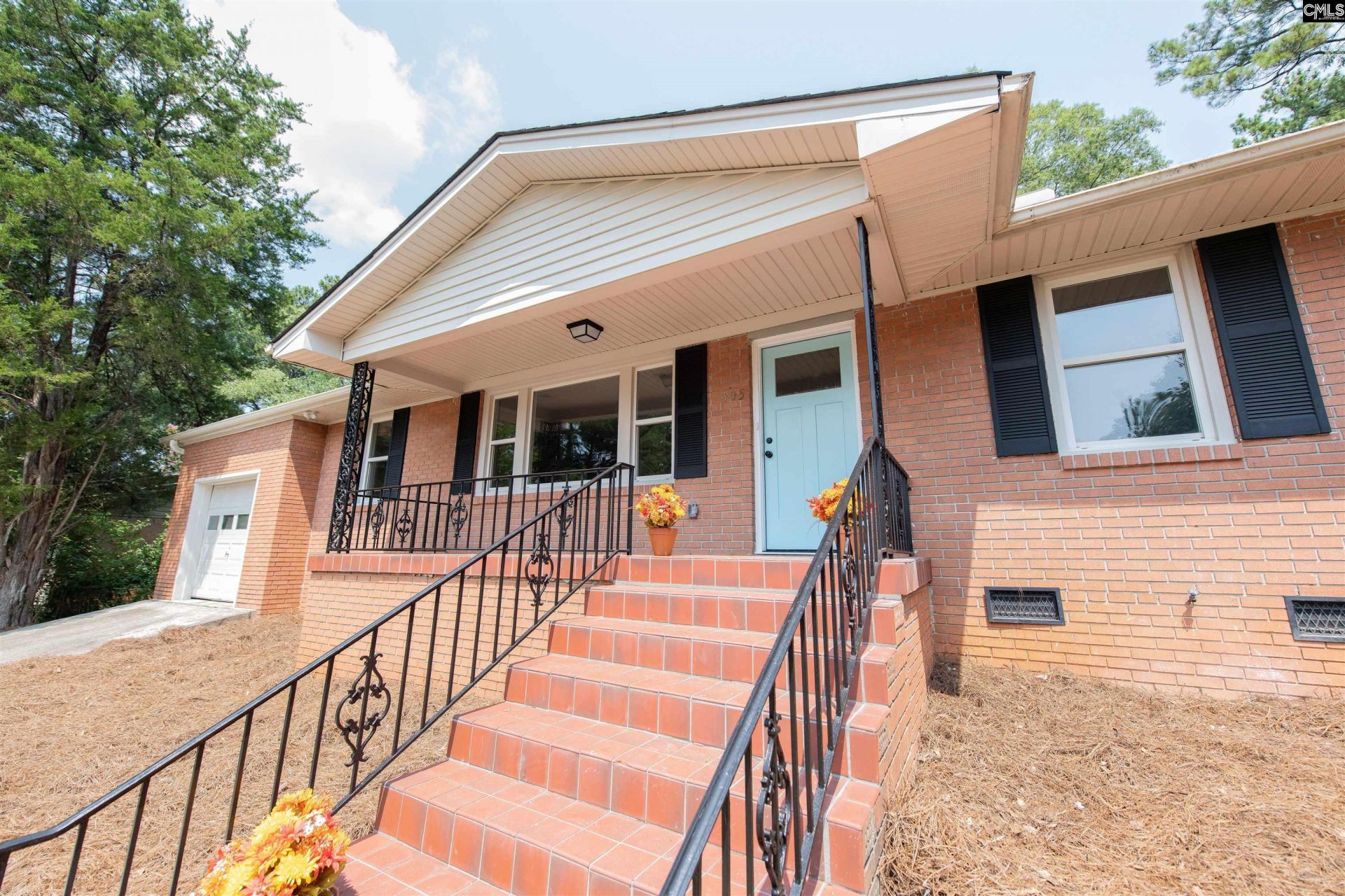405 Grenadier Drive  Photo 5
