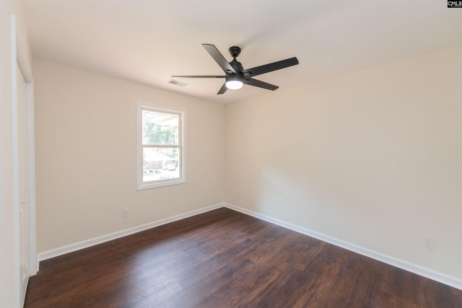 405 Grenadier Drive  Photo 58