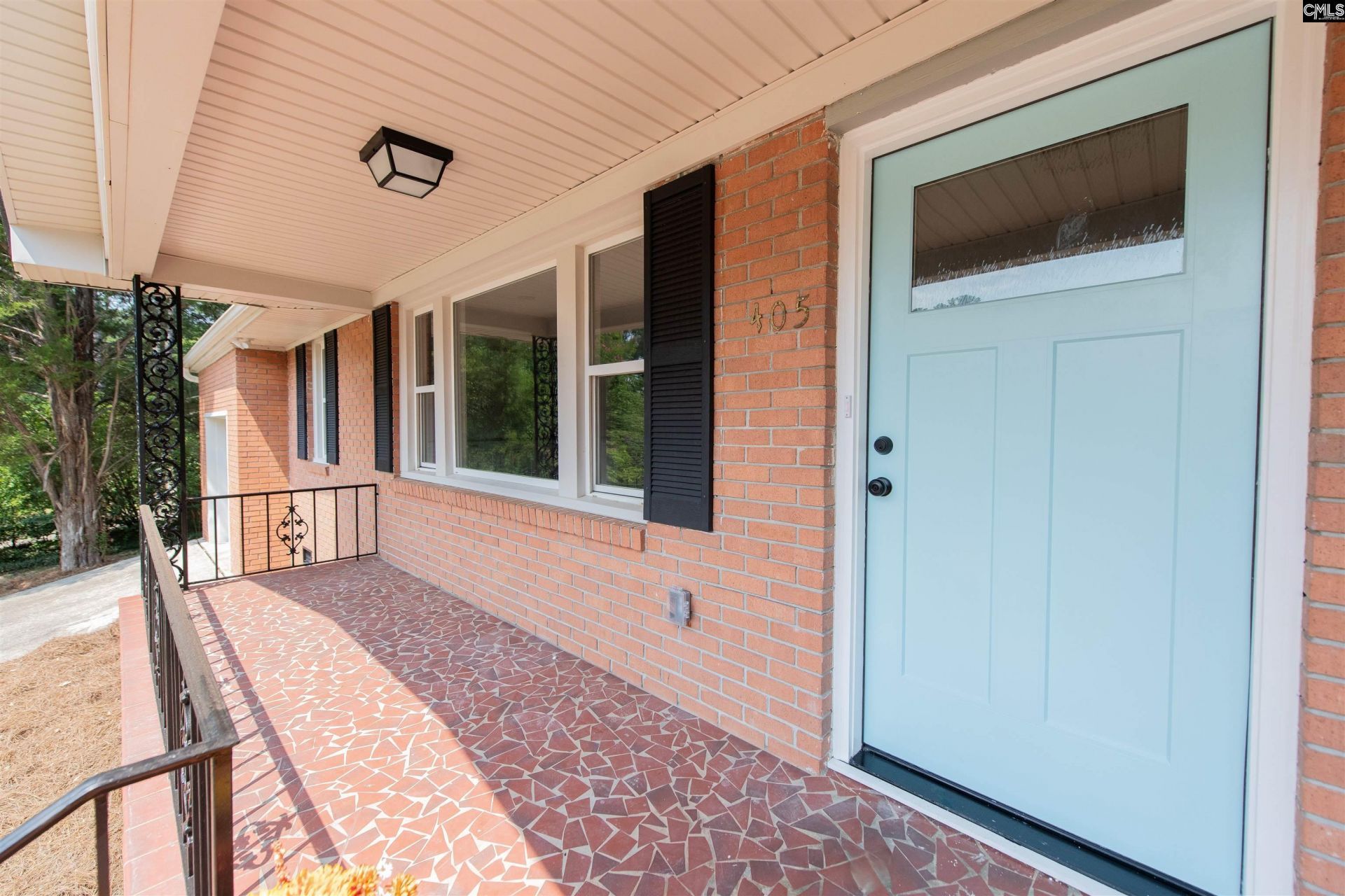 405 Grenadier Drive  Photo 6