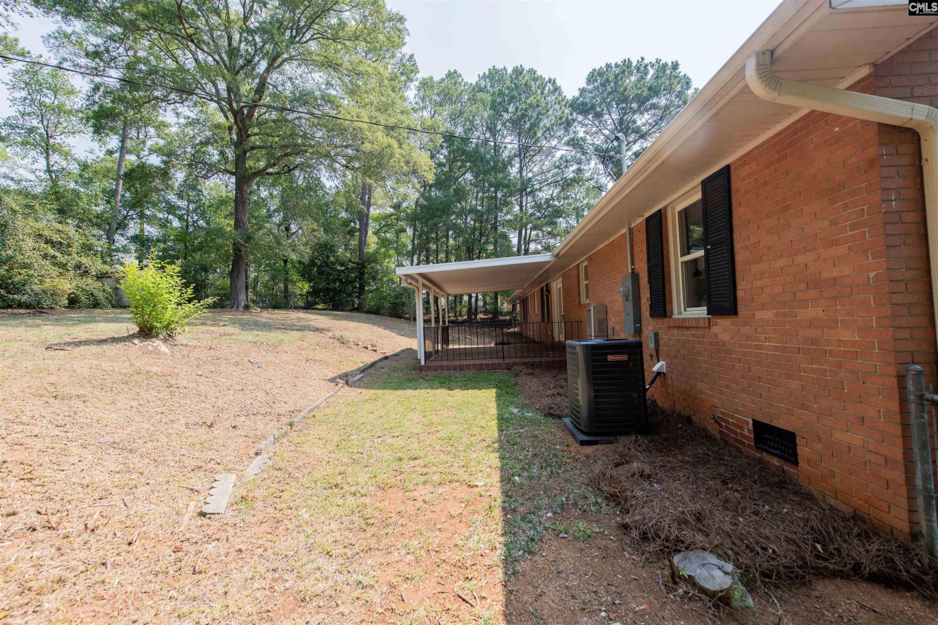 405 Grenadier Drive  Photo 7