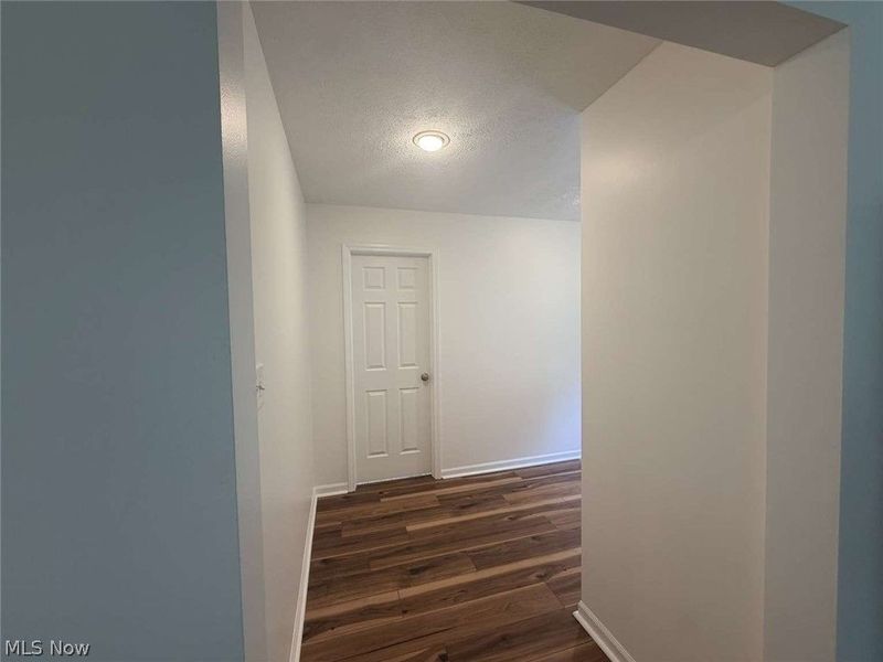 548 Cuyahoga Street, Kent, OH 44240 Photo 3