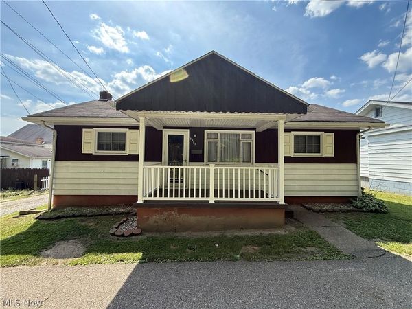 2505 Pleasant Avenue , Wellsburg, WV 26070