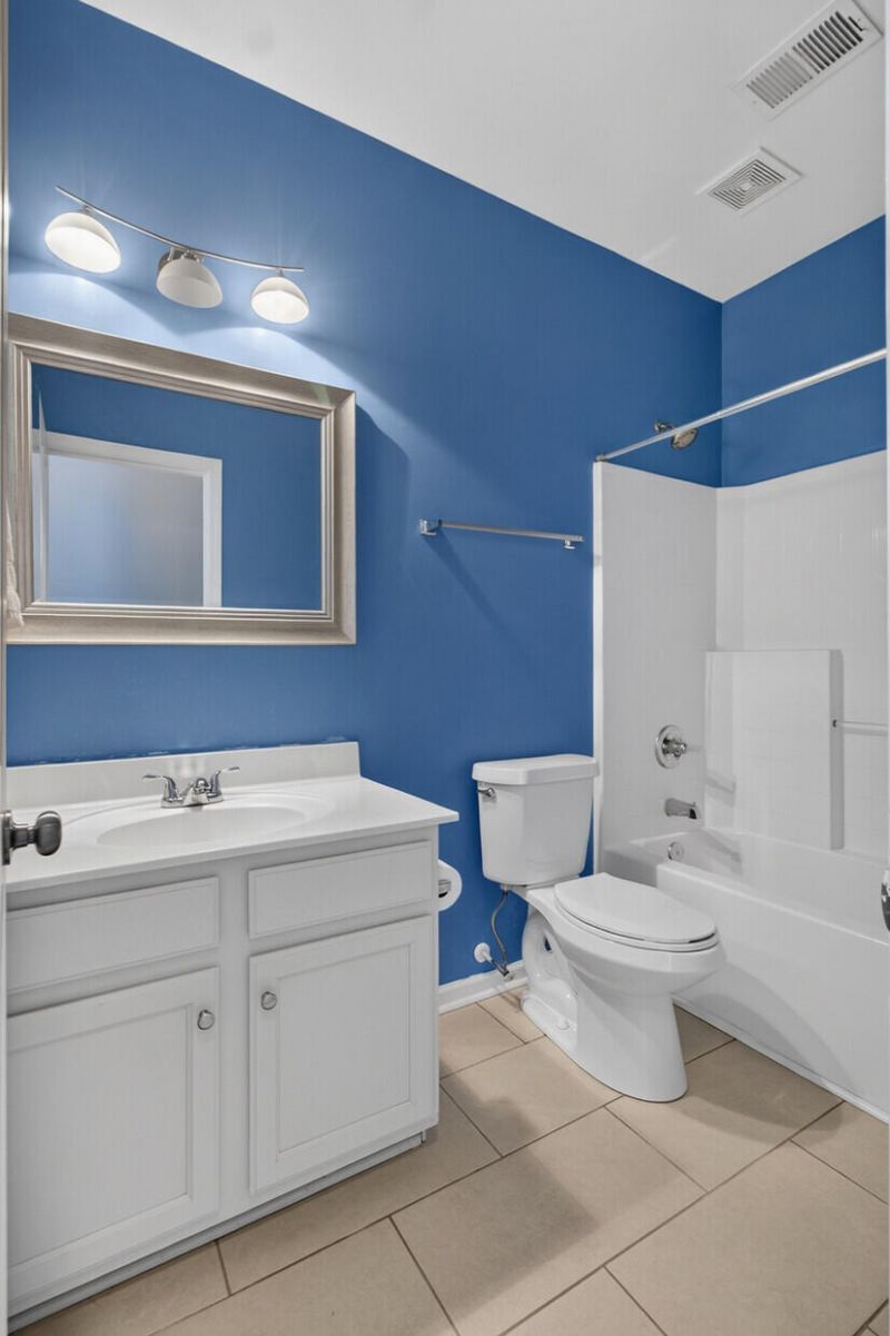 208 Dandelion Street Photo 24