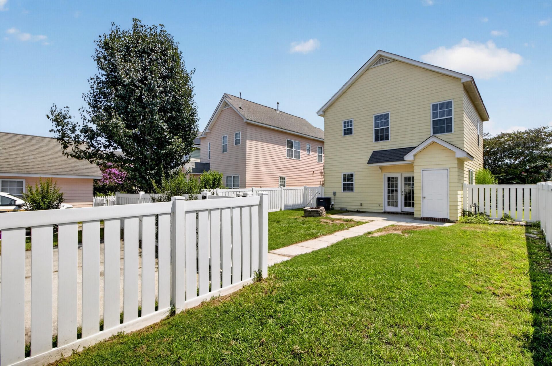 208 Dandelion Street Photo 28