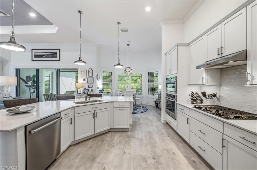 2287 Somerset Pl, Naples, FL 34120 Photo