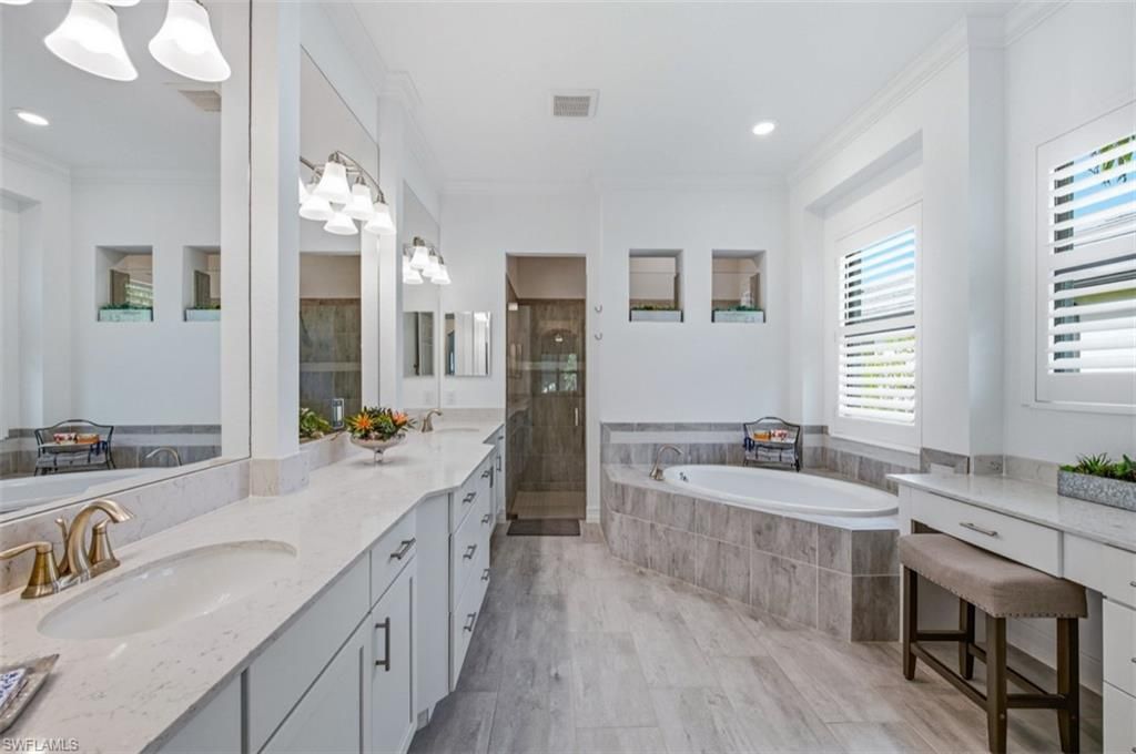 2287 Somerset Pl, Naples, FL 34120 Photo