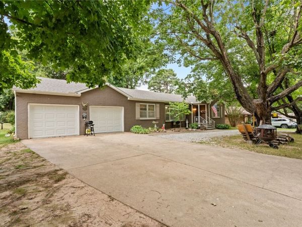 624 Kelly Street , Harrison, AR 72601