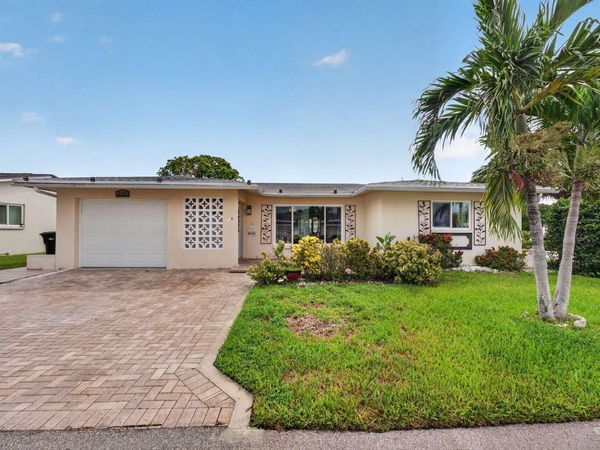 4716 NW 49TH Place, Tamarac, FL 33319