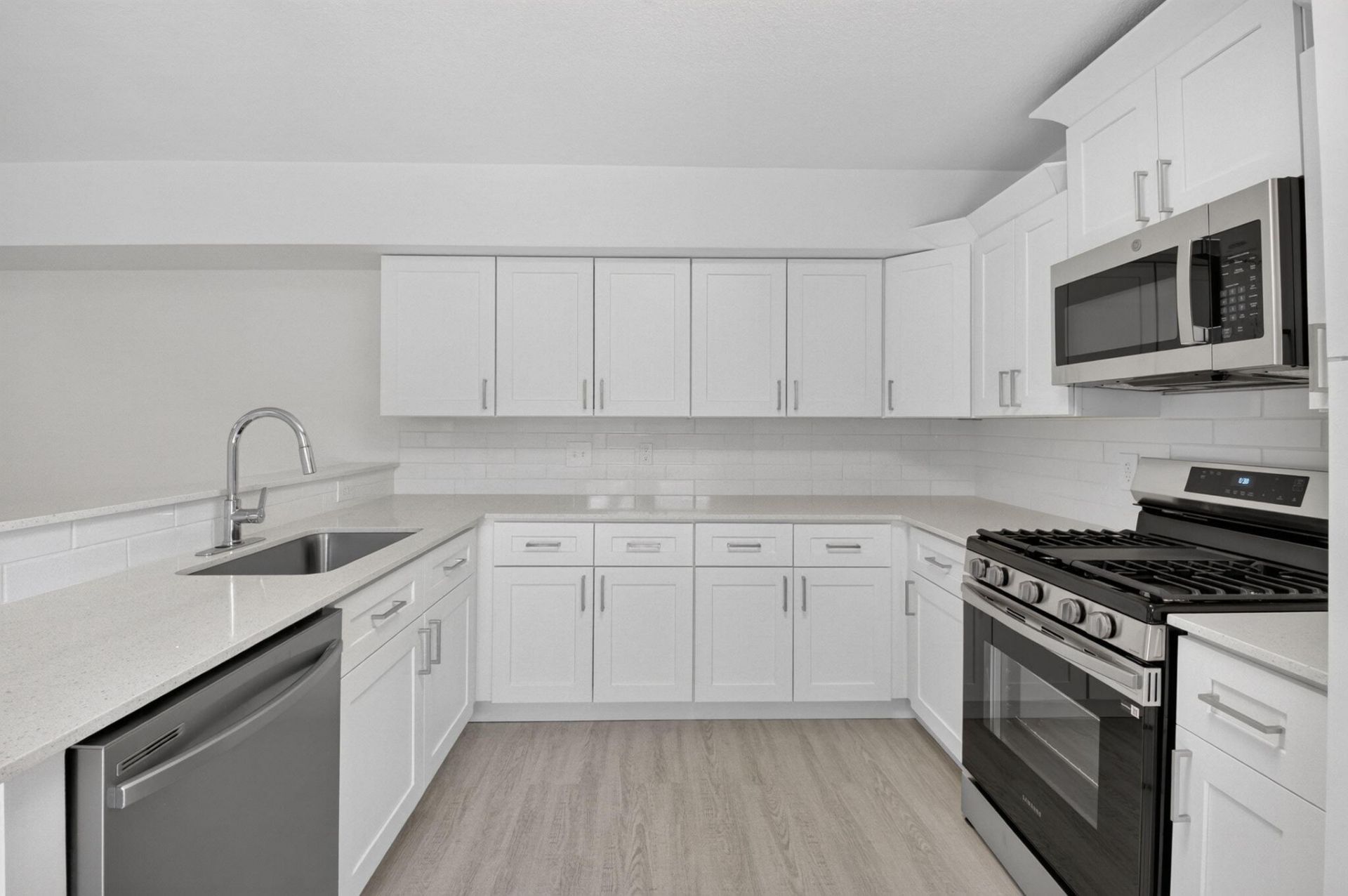 6352 Seven Springs Boulevard, Unit B, Greenacres, FL 33463 Photo