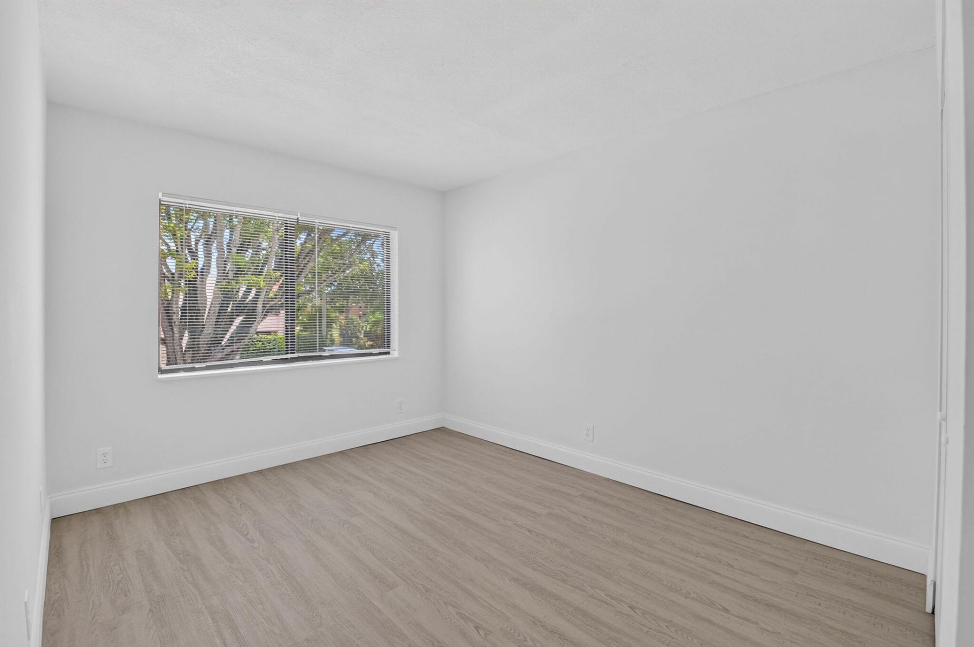 6352 Seven Springs Boulevard, Unit B, Greenacres, FL 33463 Photo