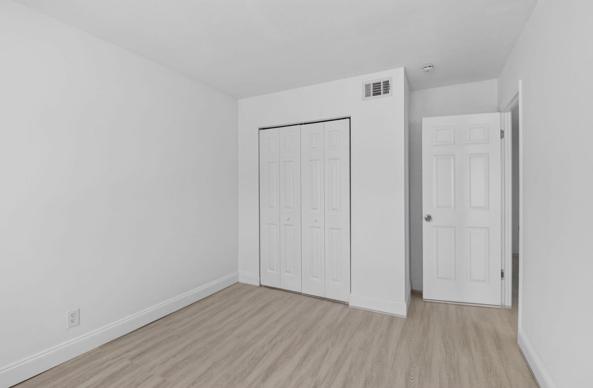 6352 Seven Springs Boulevard, Unit B, Greenacres, FL 33463 Photo