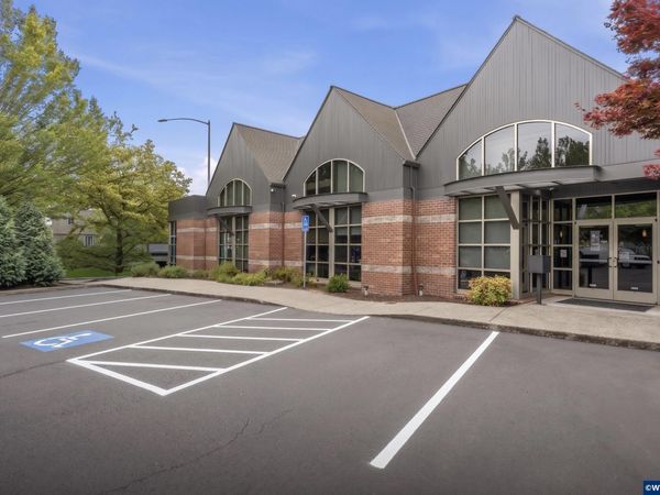 250 Division St NE, Salem, OR 97301