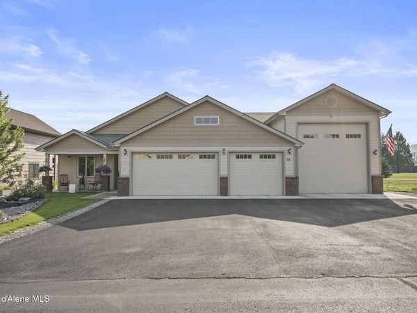 58 Links DR , Blanchard, ID 83804