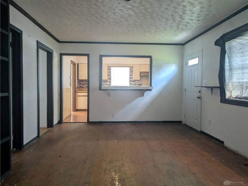 2194 W Blee Road, Green Township, OH 45502 Photo 4