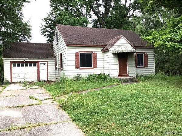 5345 Armor Duells Road , Orchard Park, NY 14127