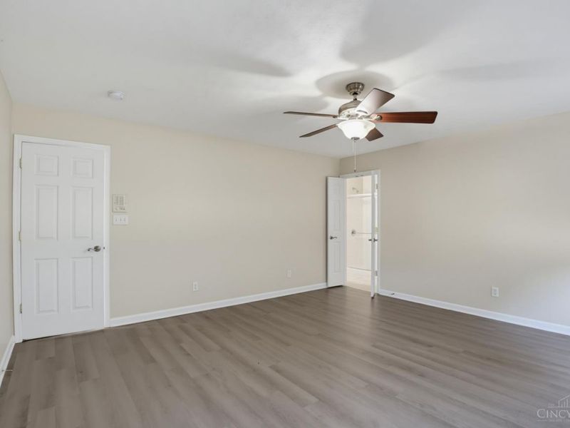 623 Quail Hollow Drive, Trenton, OH 45067 Photo 13