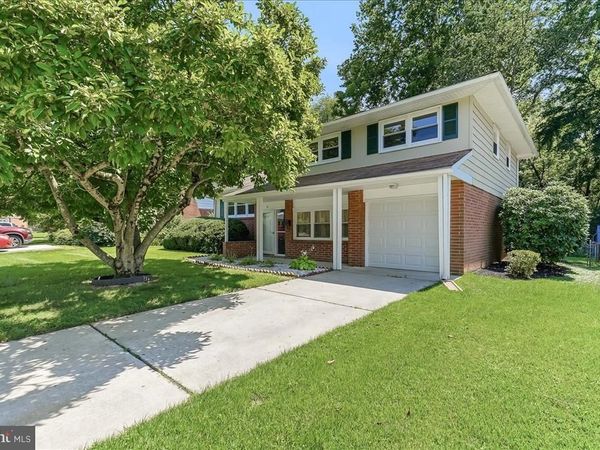 42 THORNHOLLOW ROAD, NEWARK, DE 19711