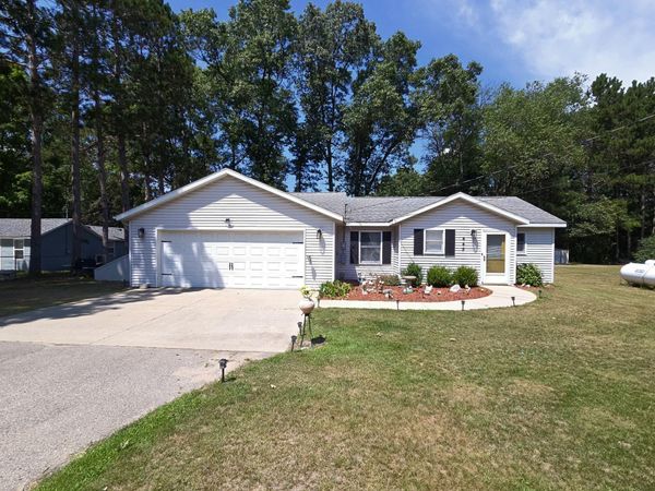 445 Pettibone Drive, Bitely, MI 49309