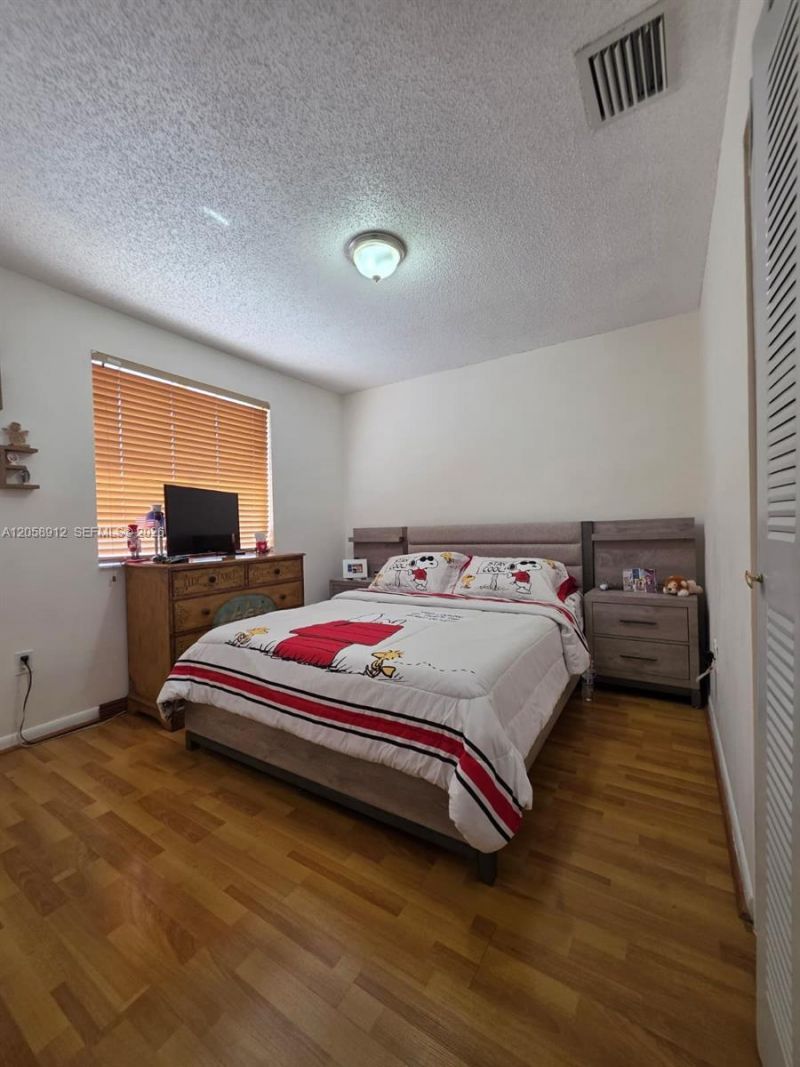 8085 NW 8th St, Unit 6, Miami, FL 33126 Photo