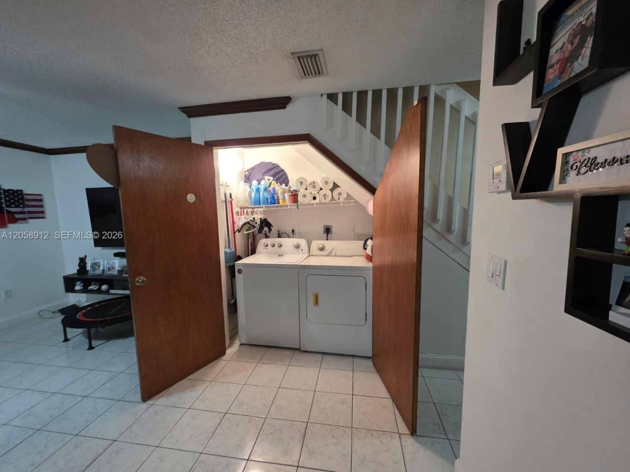 8085 NW 8th St, Unit 6, Miami, FL 33126 Photo