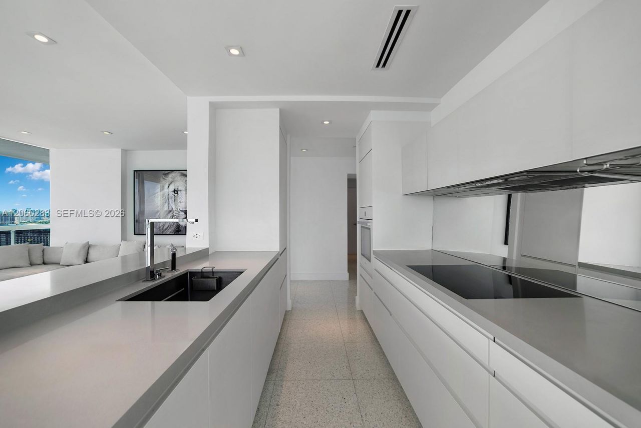 101 20th St , Unit 3208, Miami Beach, FL 33139 Photo