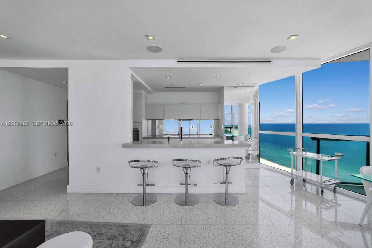101 20th St , Unit 3208, Miami Beach, FL 33139 Photo