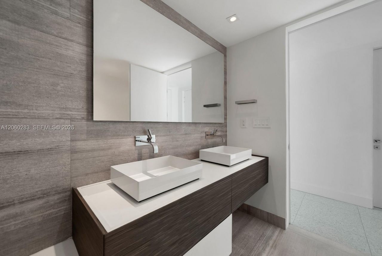 101 20th St , Unit 3208, Miami Beach, FL 33139 Photo