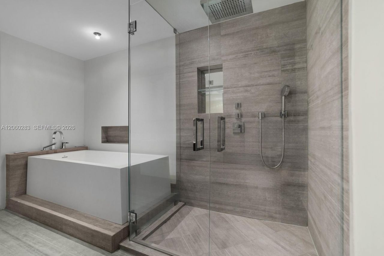 101 20th St , Unit 3208, Miami Beach, FL 33139 Photo