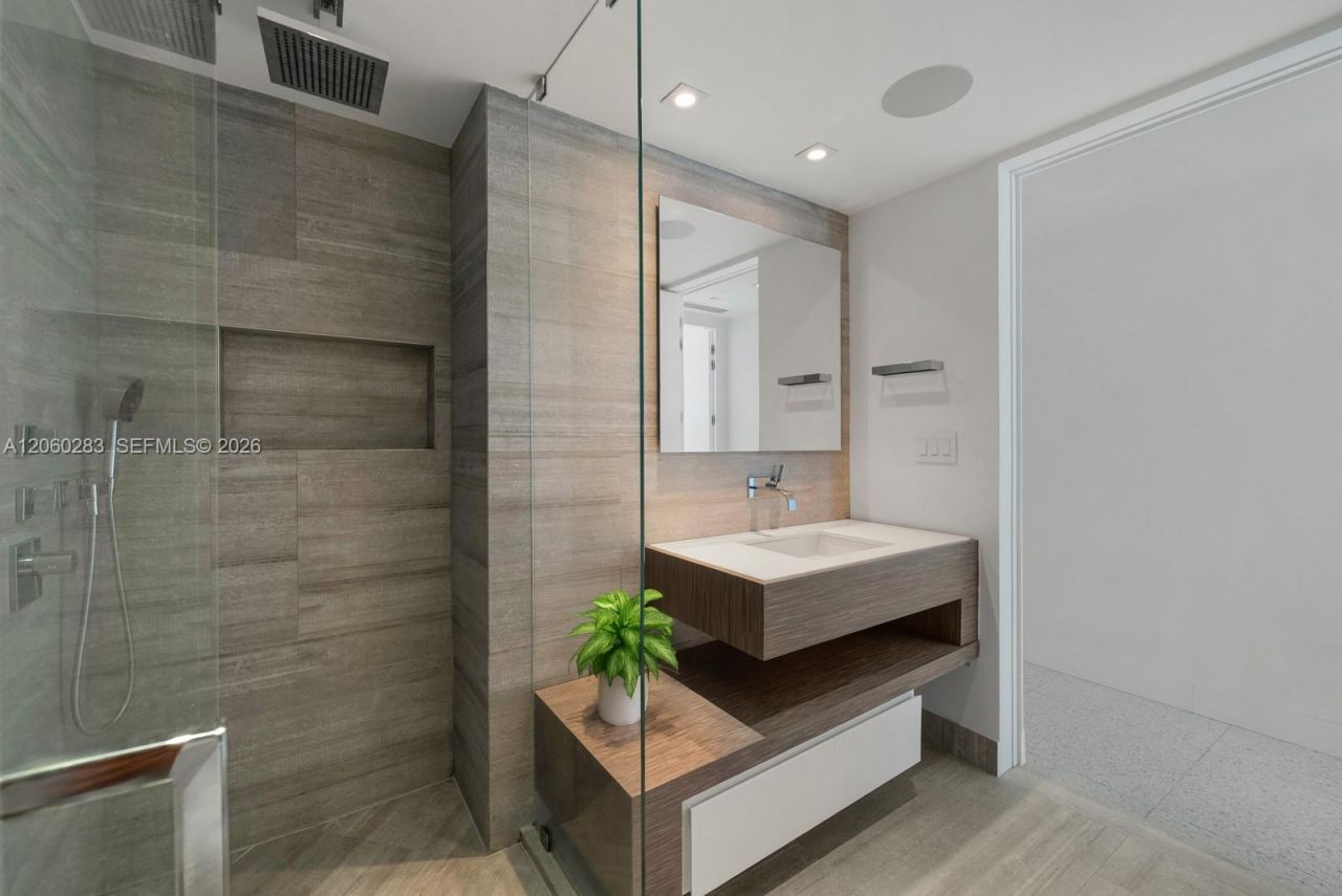 101 20th St , Unit 3208, Miami Beach, FL 33139 Photo