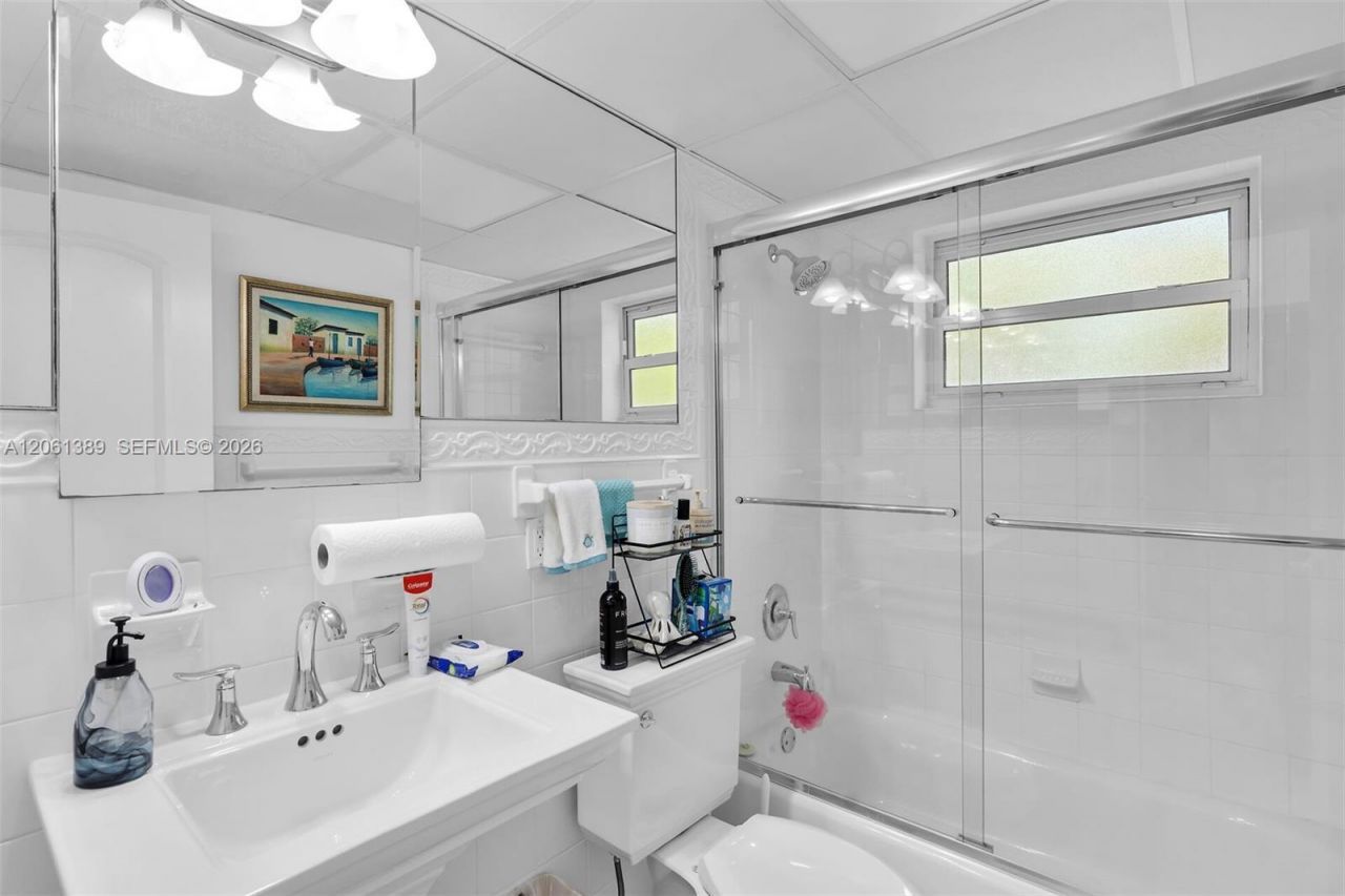 127 & 121 Monroe Dr. 1-3 , Islamorada, FL 33070 Photo
