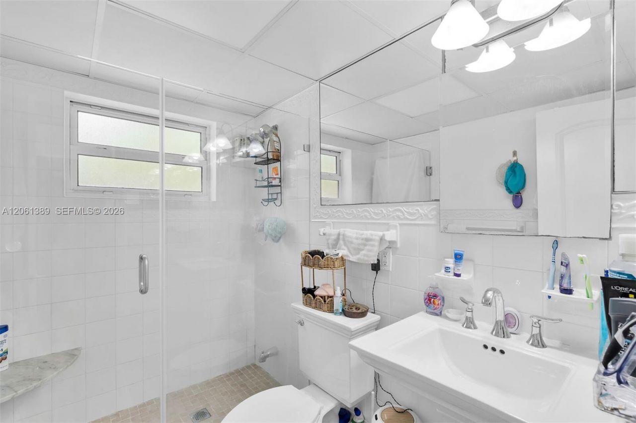127 & 121 Monroe Dr. 1-3 , Islamorada, FL 33070 Photo