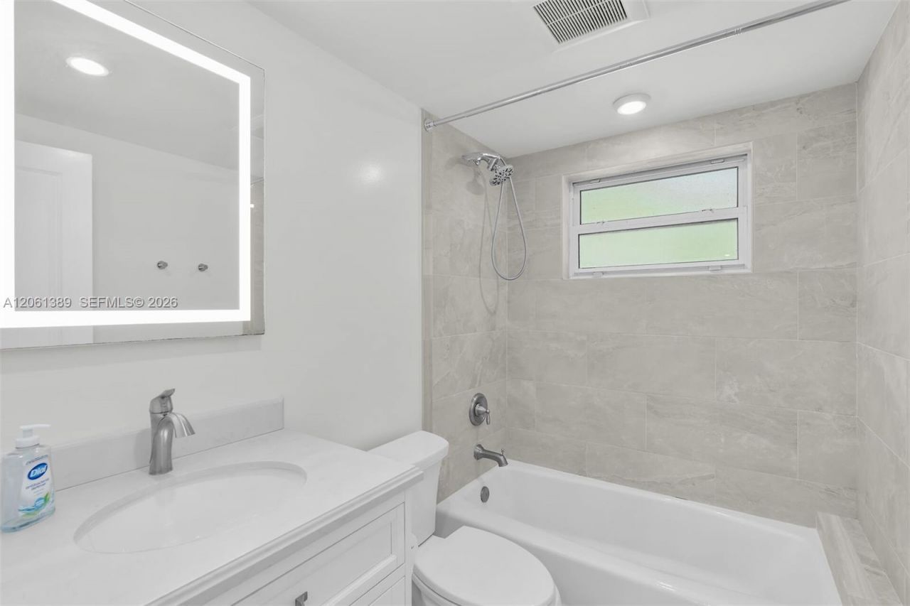 127 & 121 Monroe Dr. 1-3 , Islamorada, FL 33070 Photo