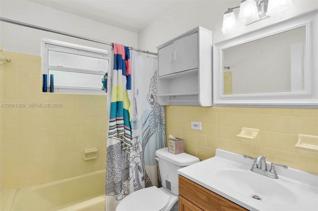 127 & 121 Monroe Dr. 1-3 , Islamorada, FL 33070 Photo