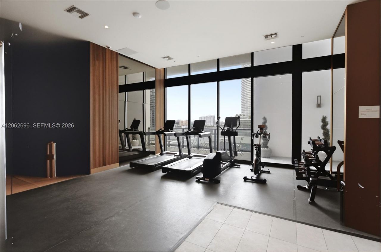 229 SW 9th St , Unit 405, Miami, FL 33130 Photo