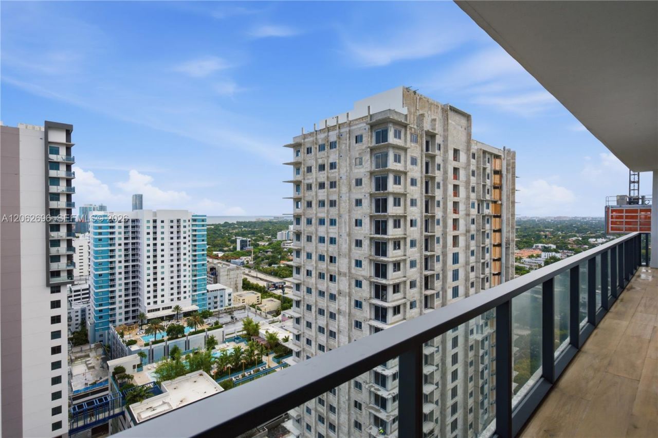 229 SW 9th St , Unit 405, Miami, FL 33130 Photo