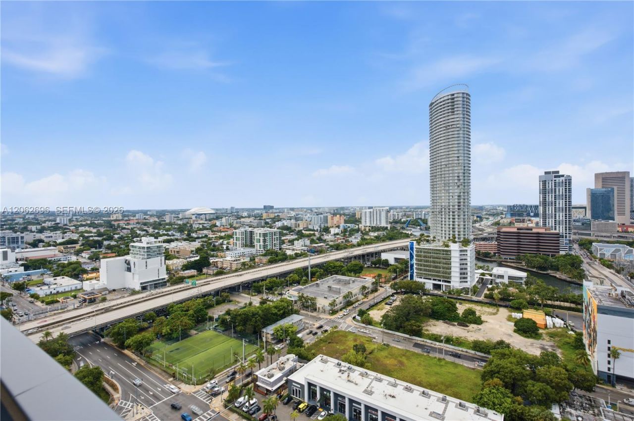 229 SW 9th St , Unit 405, Miami, FL 33130 Photo