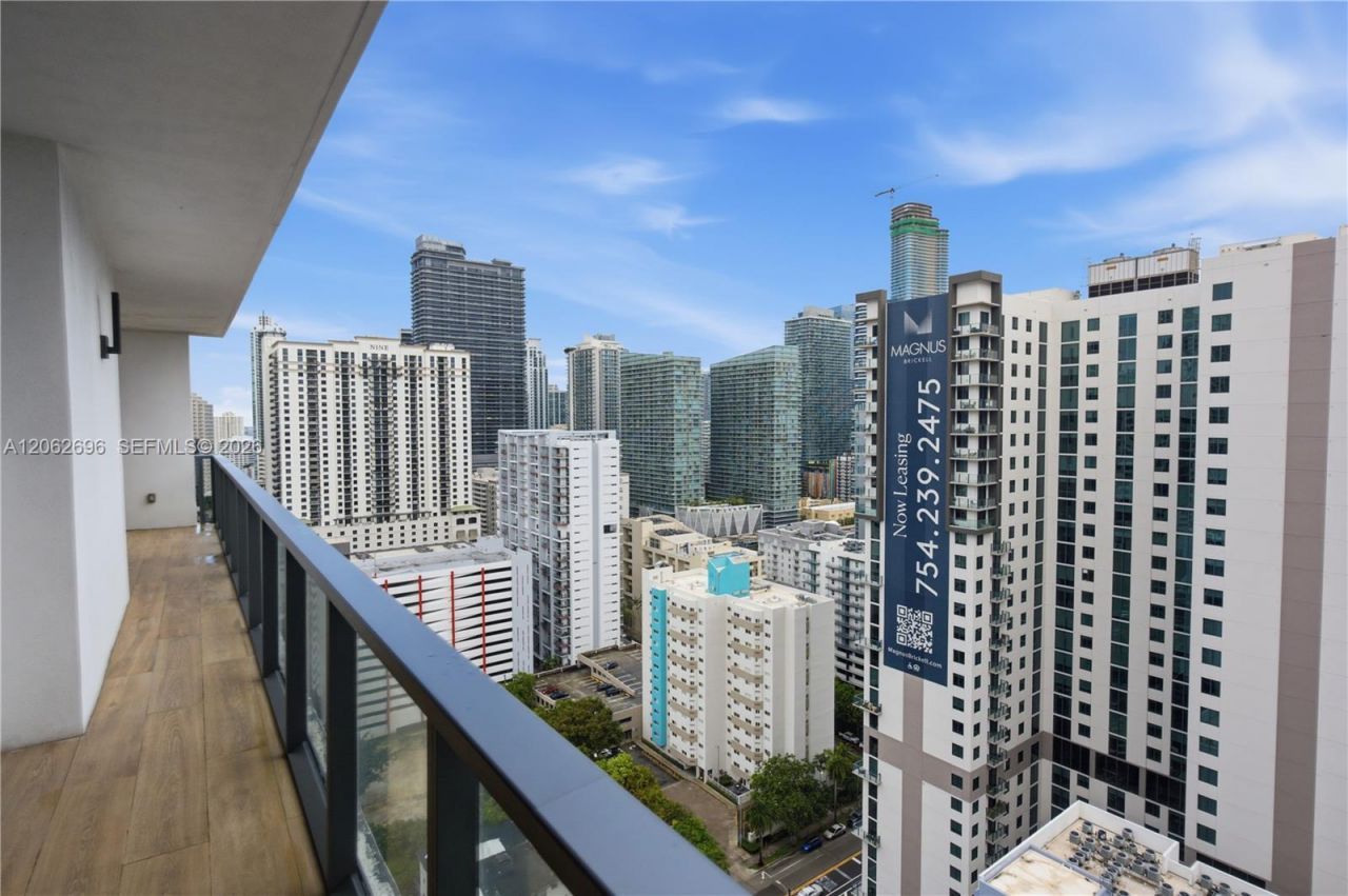 229 SW 9th St , Unit 405, Miami, FL 33130 Photo