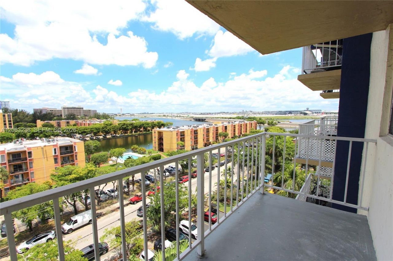 801 NW 47th Ave, Unit 806W, Miami, FL 33126 Photo
