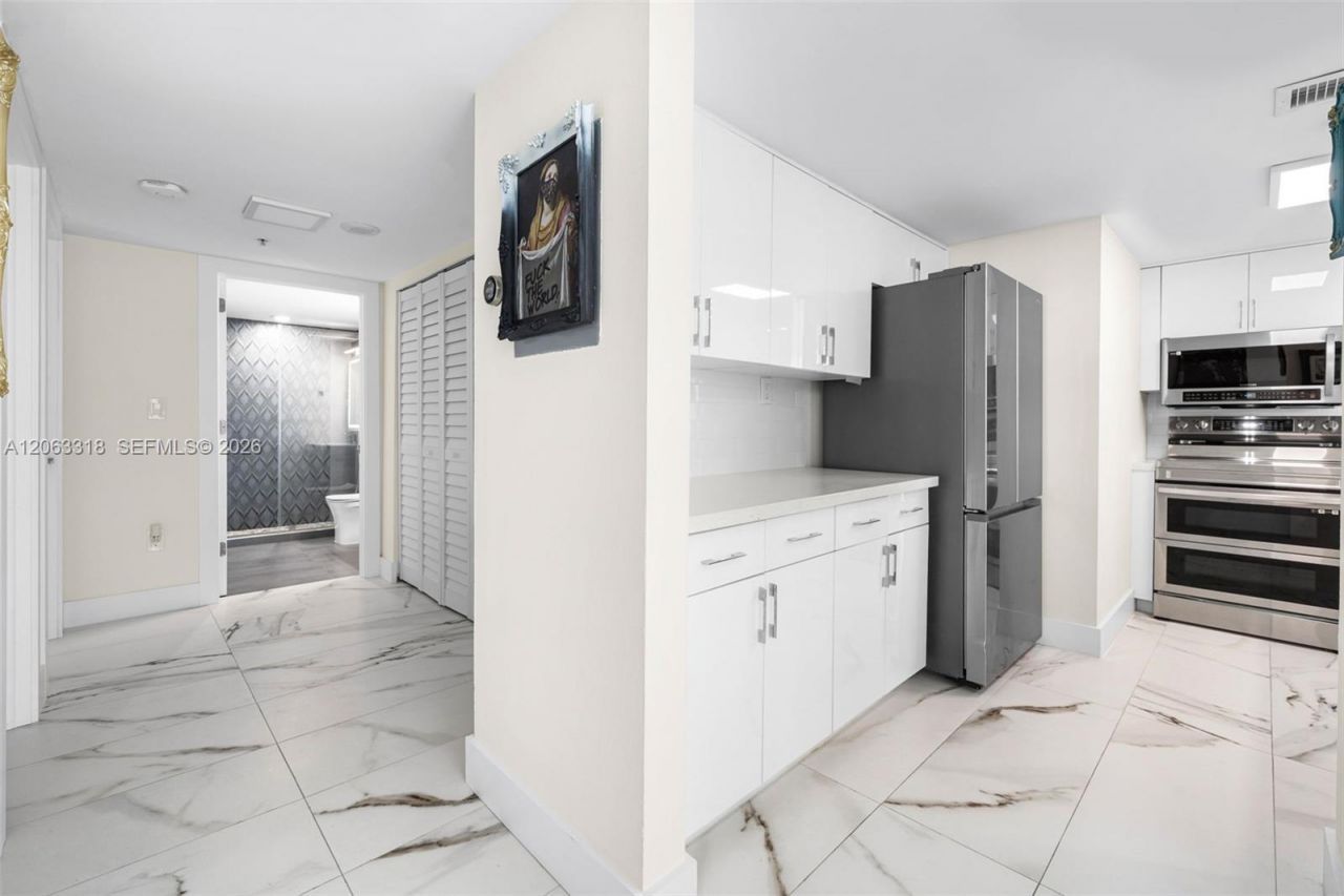650 West Ave, Unit 1408, Miami Beach, FL 33139 Photo